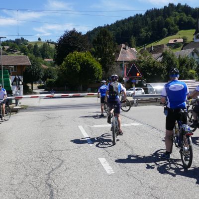 038 Vom Zug ausgebremst